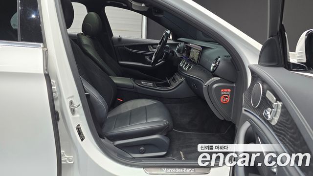 Mercedes-Benz E-Class E220d 4MATIC AMG Line