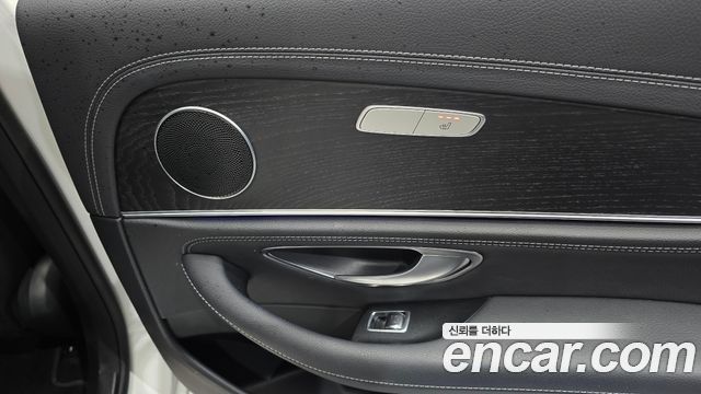 Mercedes-Benz E-Class E220d 4MATIC AMG Line