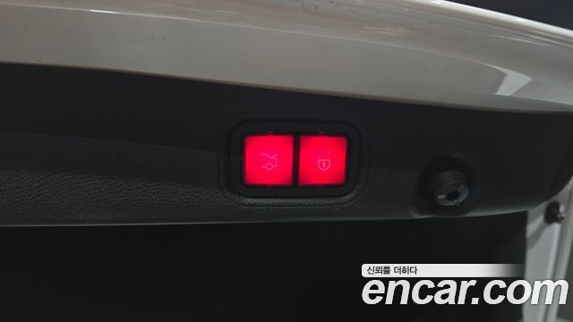 Mercedes-Benz E-Class E220d 4MATIC AMG Line
