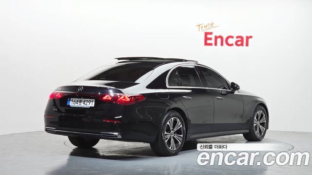 Mercedes-Benz E-Class E200 Avantgarde