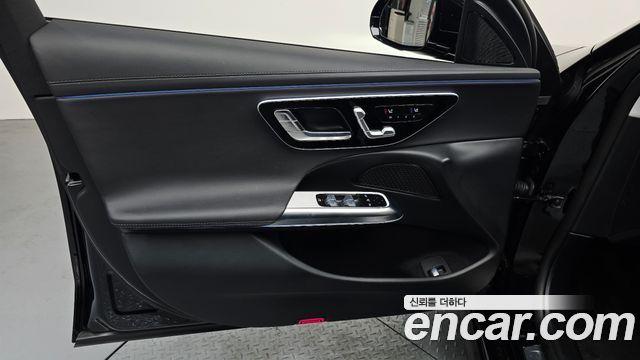 Mercedes-Benz E-Class E200 Avantgarde