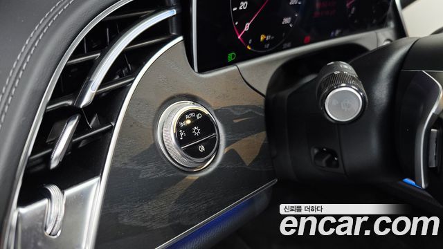 Mercedes-Benz E-Class E200 Avantgarde