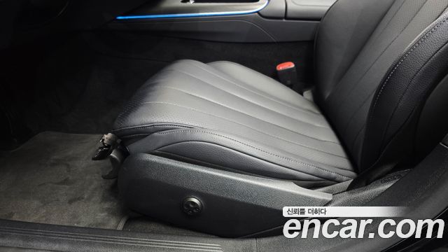 Mercedes-Benz E-Class E200 Avantgarde