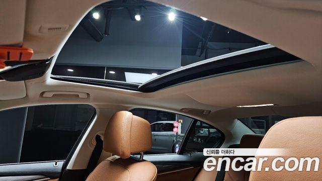BMW 5-Series 530e Luxury