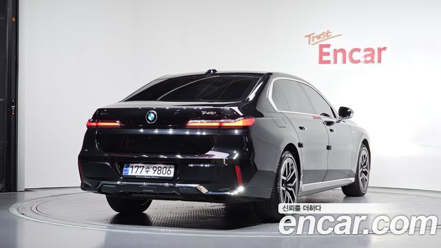 BMW 7-Series 740i xDrive M Sport
