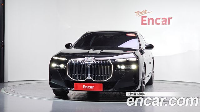 BMW 7-Series 740i xDrive M Sport