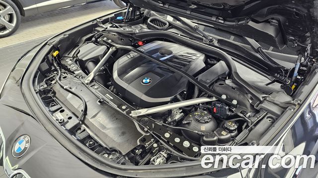 BMW 7-Series 740i xDrive M Sport