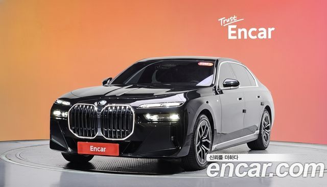 BMW 7-Series 740i xDrive M Sport