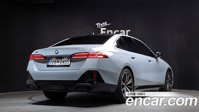BMW 5-Series 530i xDrive M Sport