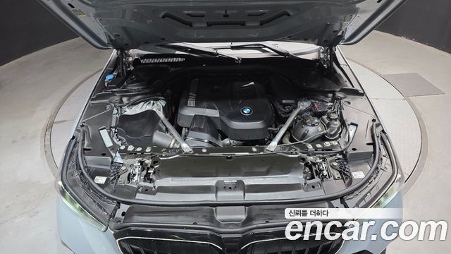 BMW 5-Series 530i xDrive M Sport