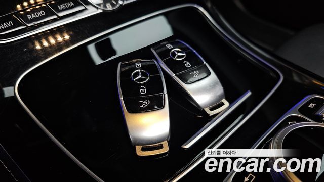Mercedes-Benz E-Class E300 AMG Line