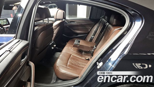 BMW 5-Series 530i xDrive M Sport Package Plus