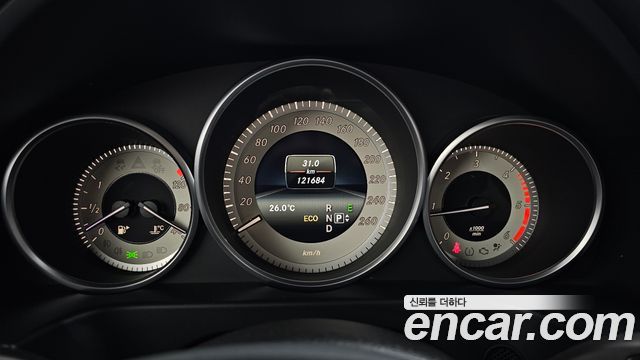 Mercedes-Benz E-Class E220 Bluetec Avantgarde