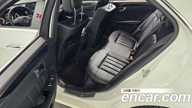 Mercedes-Benz E-Class E220 Bluetec Avantgarde