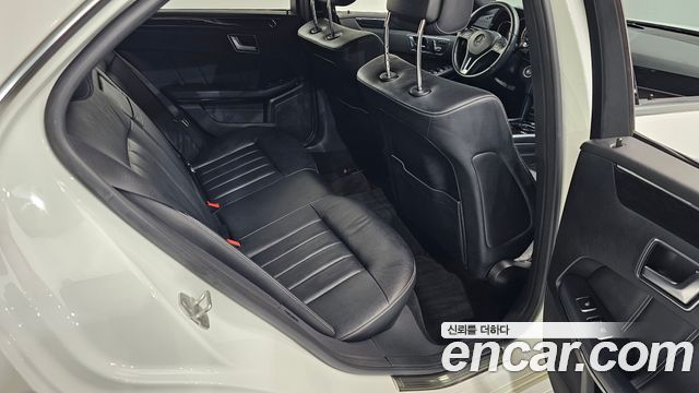 Mercedes-Benz E-Class E220 Bluetec Avantgarde