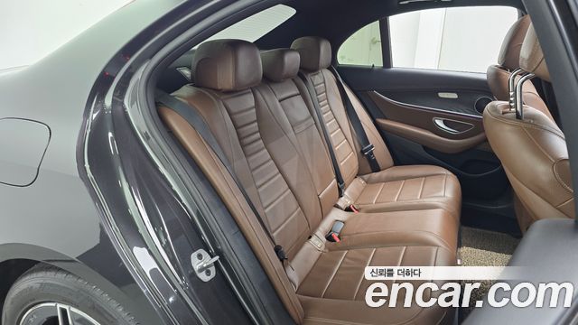Mercedes-Benz E-Class E250 AMG Line
