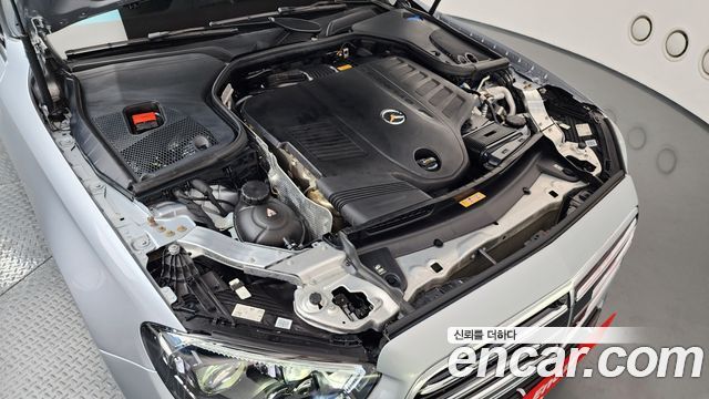 Mercedes-Benz E-Class E450 4MATIC Exclusive