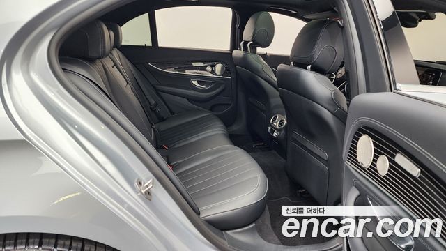 Mercedes-Benz E-Class E450 4MATIC Exclusive