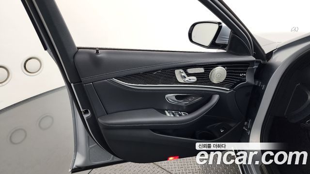 Mercedes-Benz E-Class E450 4MATIC Exclusive