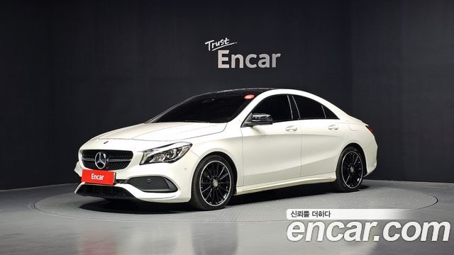 Mercedes-Benz CLA-Class CLA250 4MATIC AMG Line