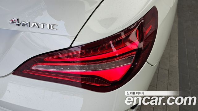 Mercedes-Benz CLA-Class CLA250 4MATIC AMG Line
