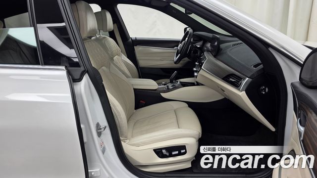 BMW Gran Turismo 630i xDrive M Sport