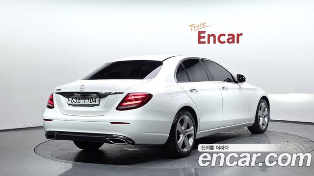 Mercedes-Benz E-Class E200 Avantgarde
