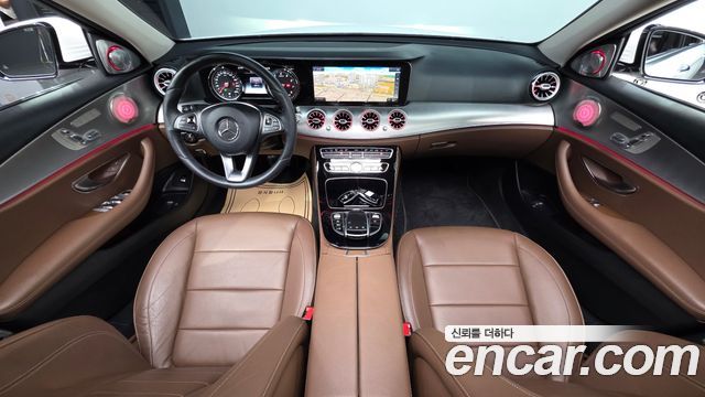 Mercedes-Benz E-Class E200 Avantgarde