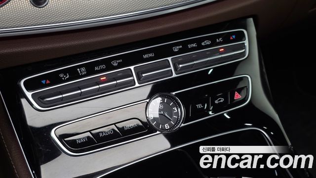Mercedes-Benz E-Class E200 Avantgarde