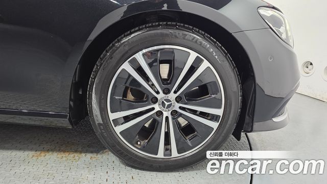 Mercedes-Benz E-Class E250 Avantgarde
