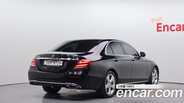 Mercedes-Benz E-Class E220d Avantgarde