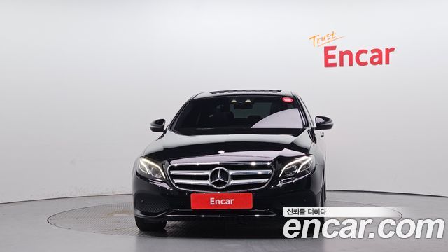 Mercedes-Benz E-Class E220d Avantgarde