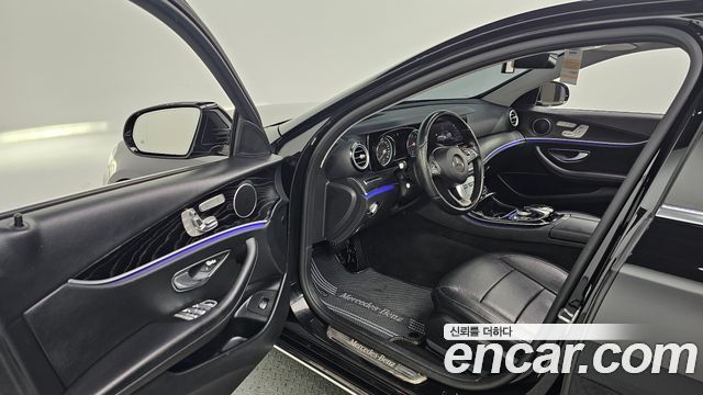 Mercedes-Benz E-Class E220d Avantgarde