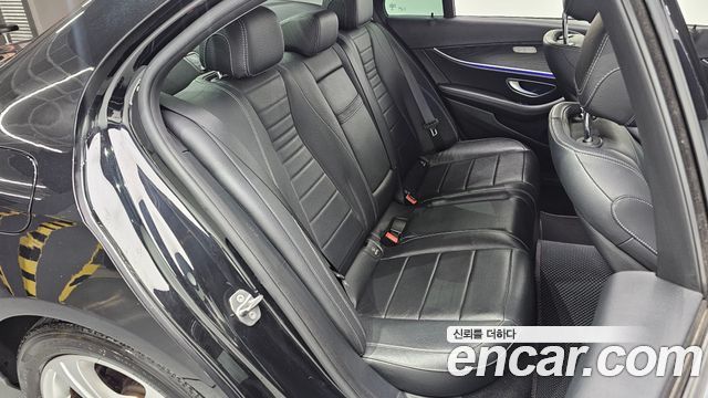 Mercedes-Benz E-Class E220d Avantgarde