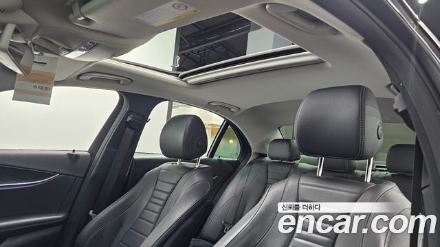 Mercedes-Benz E-Class E220d Avantgarde