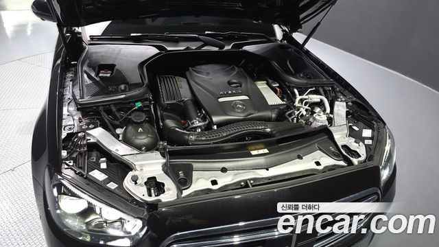 Mercedes-Benz E-Class E300e 4MATIC Exclusive