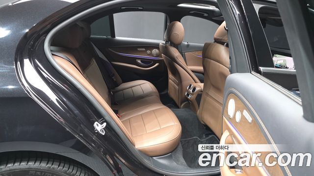 Mercedes-Benz E-Class E300e 4MATIC Exclusive
