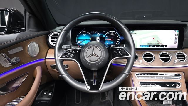 Mercedes-Benz E-Class E300e 4MATIC Exclusive