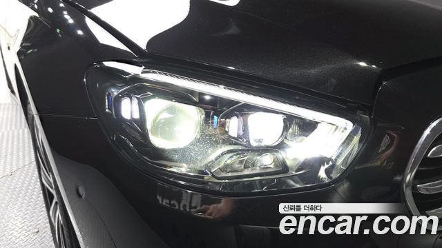 Mercedes-Benz E-Class E300e 4MATIC Exclusive