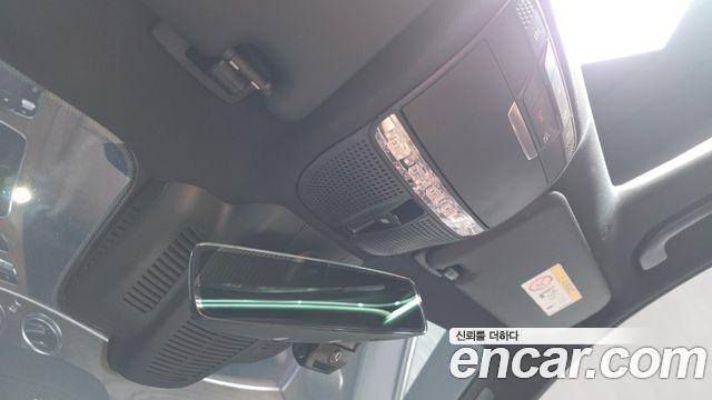 Mercedes-Benz E-Class E300e 4MATIC Exclusive