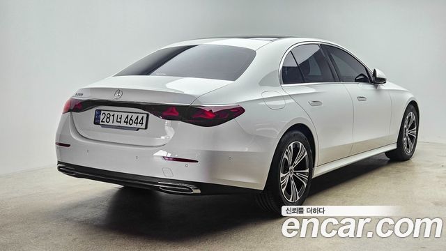 Mercedes-Benz E-Class E200 Avantgarde