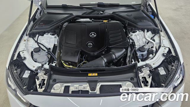 Mercedes-Benz E-Class E200 Avantgarde