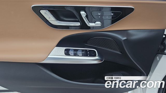 Mercedes-Benz E-Class E200 Avantgarde