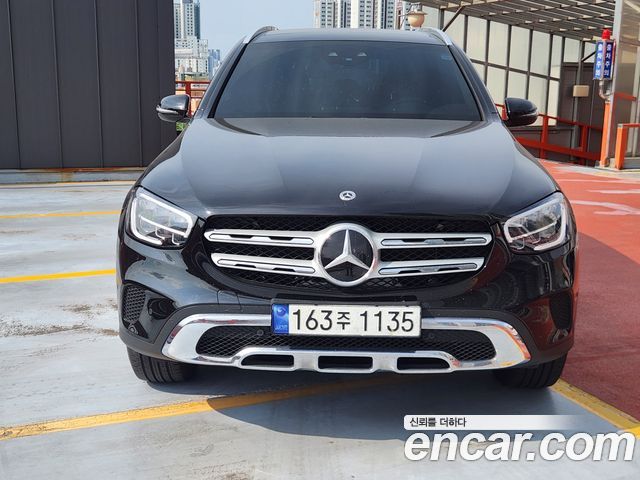 Mercedes-Benz GLC-Class GLC300e 4MATIC