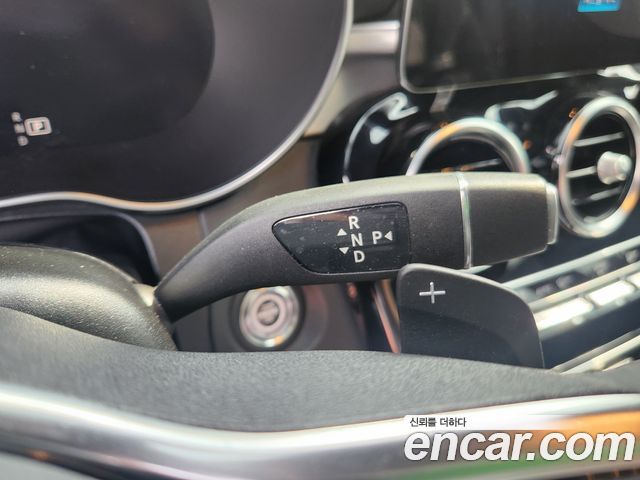 Mercedes-Benz GLC-Class GLC300e 4MATIC