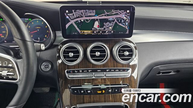 Mercedes-Benz GLC-Class GLC300 4MATIC