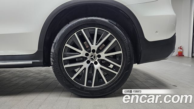 Mercedes-Benz GLC-Class GLC300 4MATIC