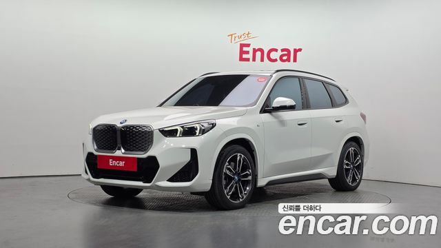 BMW iX1 xDrive 30 M Sport