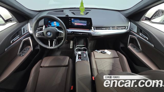 BMW iX1 xDrive 30 M Sport