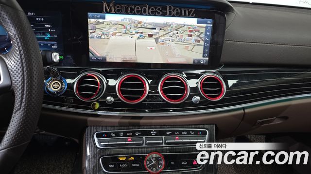 Mercedes-Benz E-Class E400 4MATIC Exclusive